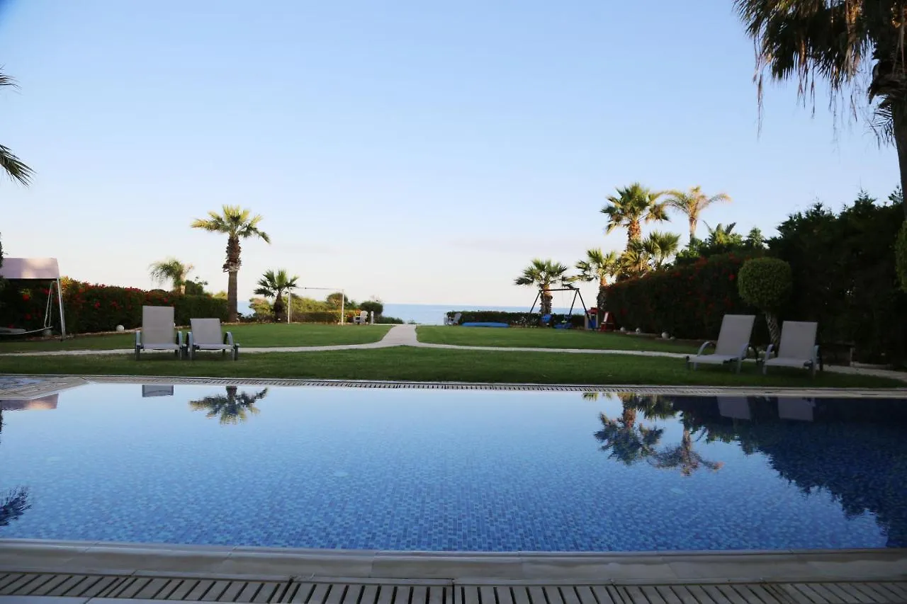 Ionion Beachfront Villa Agia Napa Zypern